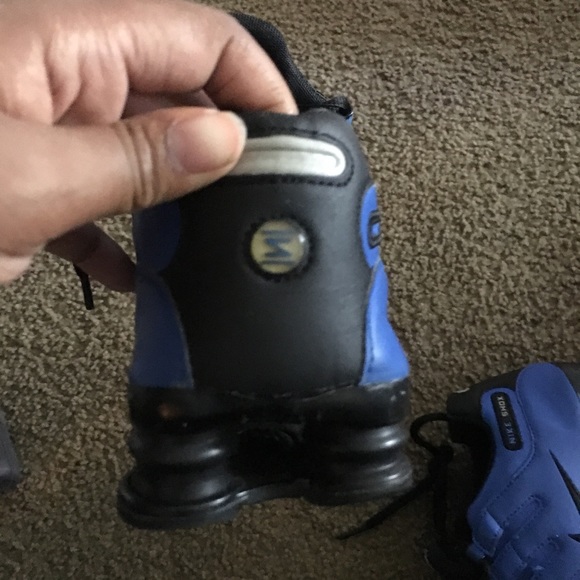 Sneakers - Picture 2 of 5